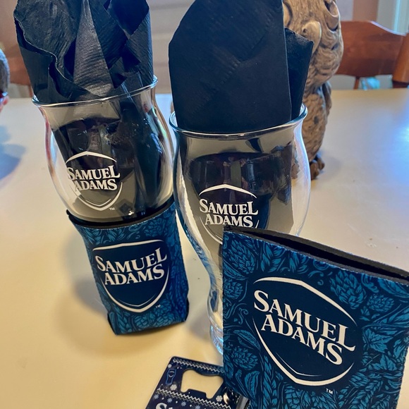 SAM ADAMS GIFT SET NEW GLASSES KOOZIES AND CREDIT CARD BOTTLE OPENER - Picture 1 of 7